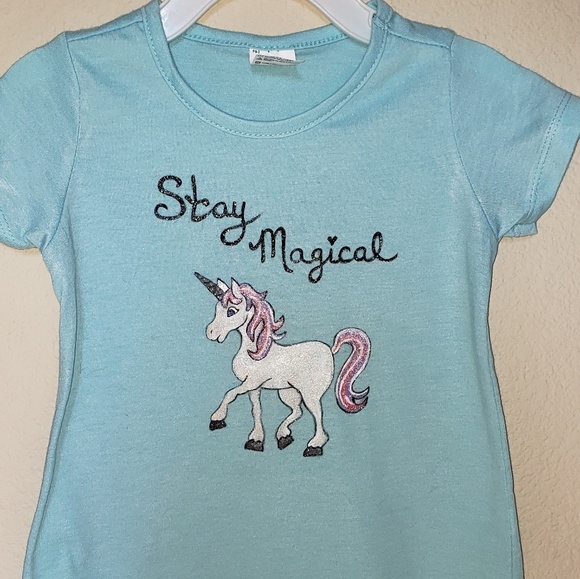 Unicorn t shirt, handpainted - Picture 2 of 2